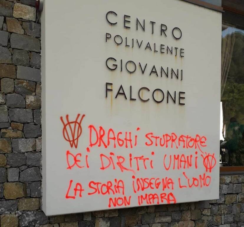 scritte contro draghi palabigauda camporosso 