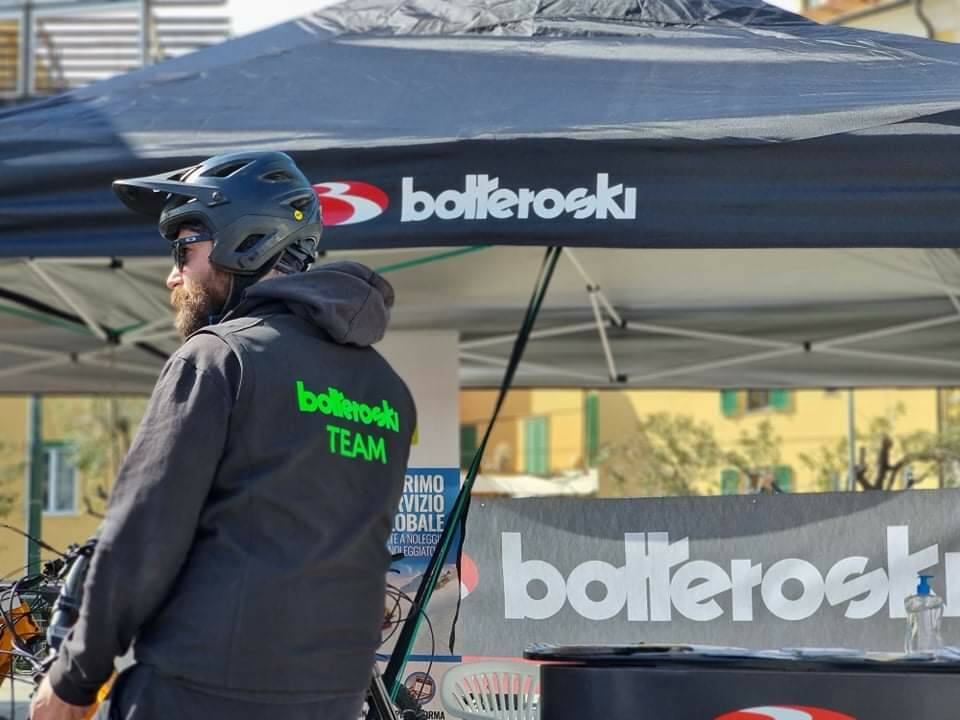 Bottero Ski al Book & Bike di Sanremo con le e-bike, a luglio il bis con la Transalp Experience