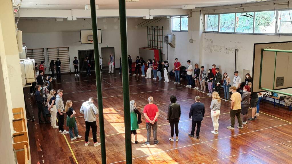 A scuola di tradizioni: al Vieusseux di Imperia gli studenti erasmus scoprono la cultura locale