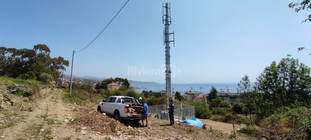 Blitz municipale antenna bonmoschetto