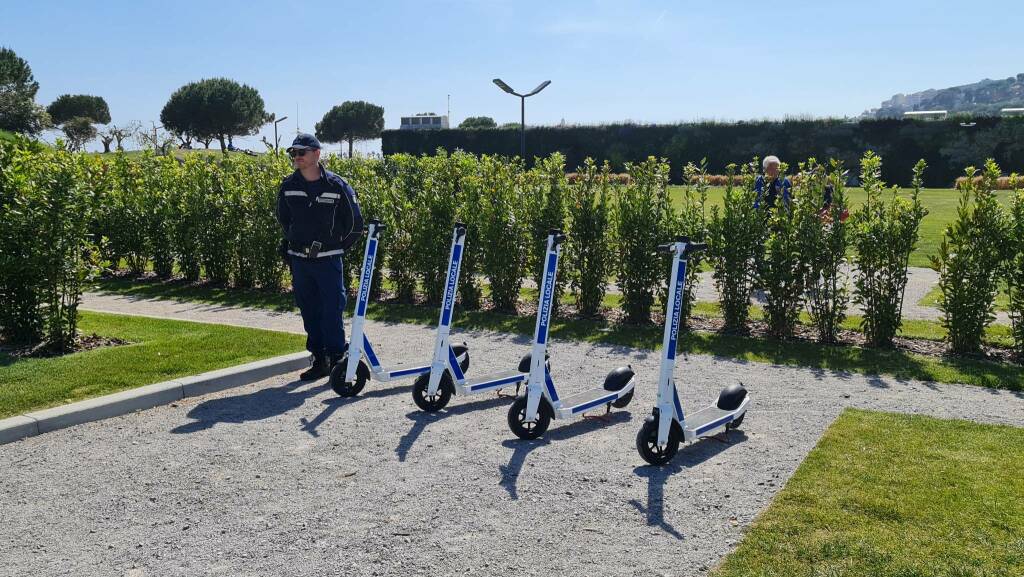 Inaugurati i nuovi monopattini elettrici della Polizia Locale