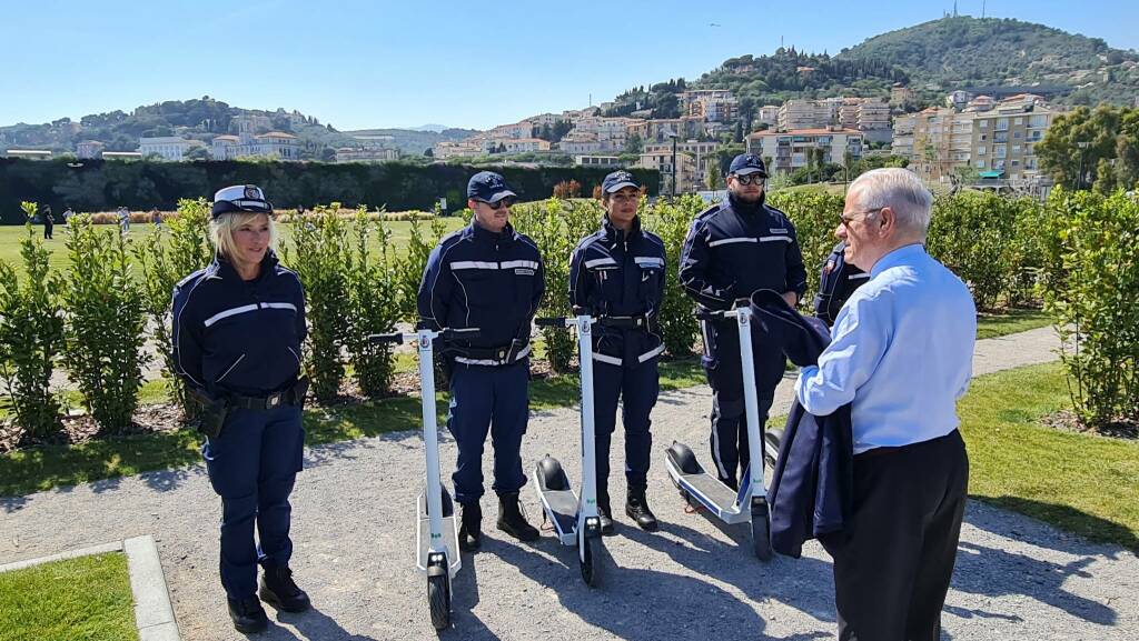 Inaugurati i nuovi monopattini elettrici della Polizia Locale