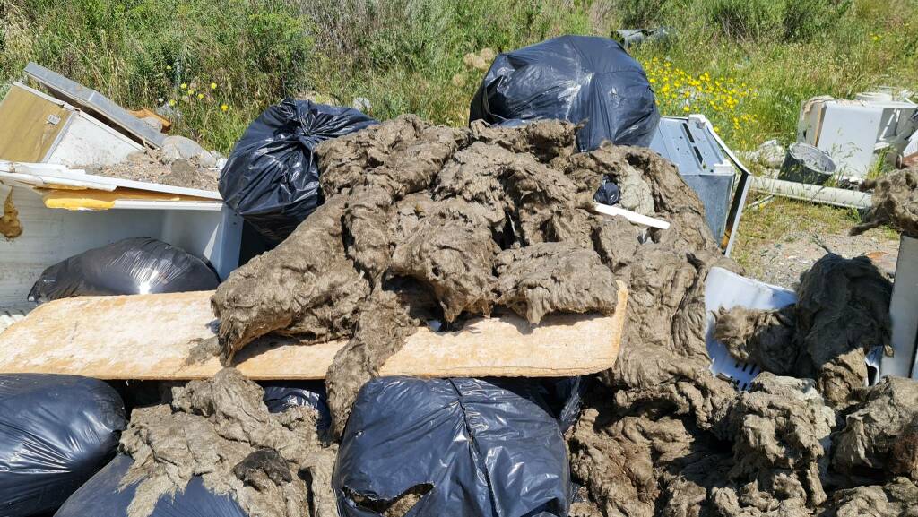 Discarica abusiva nel torrente impero: sempre peggio