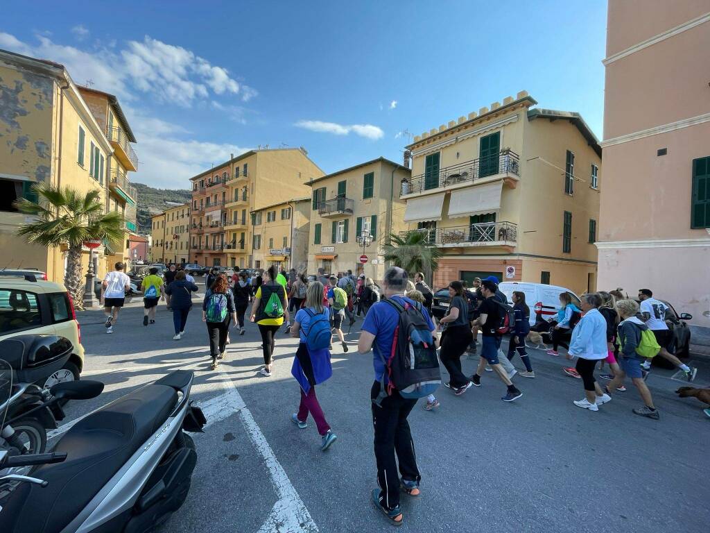 A Ventimiglia camminata tra uliveti secolari e antiche mulattiere per la “XX Passeggiata di Primavera”