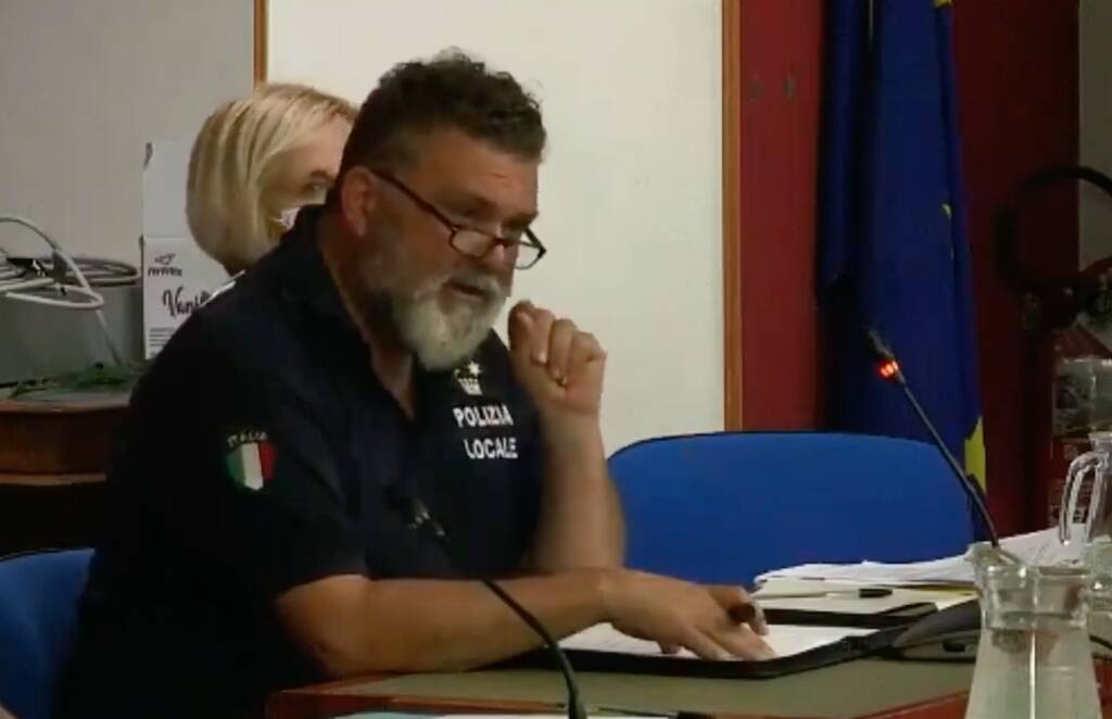 Bordighera, caso parcheggi selvaggi in Pineta. Comandante Satta: «Elevate 21 multe per intralcio alla circolazione»