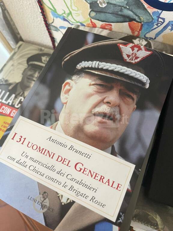 Imperia, il maresciallo dei carabinieri Antonio Brunetti apre la cerimonia per ricordare il generale Carlo Alberto dalla Chiesa a Roma