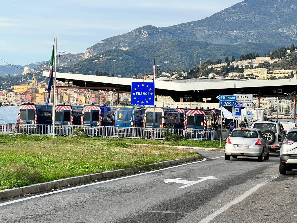 frontiera ponte san ludovico ventimiglia