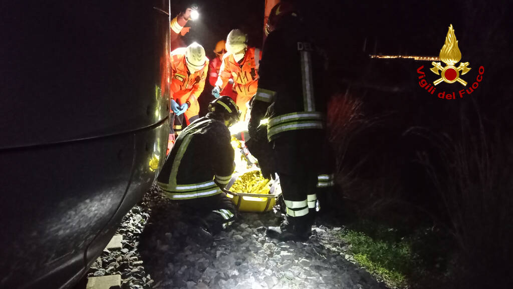 Ventimiglia, uomo folgorato sul tetto di un treno: ma è un&#8217;esercitazione