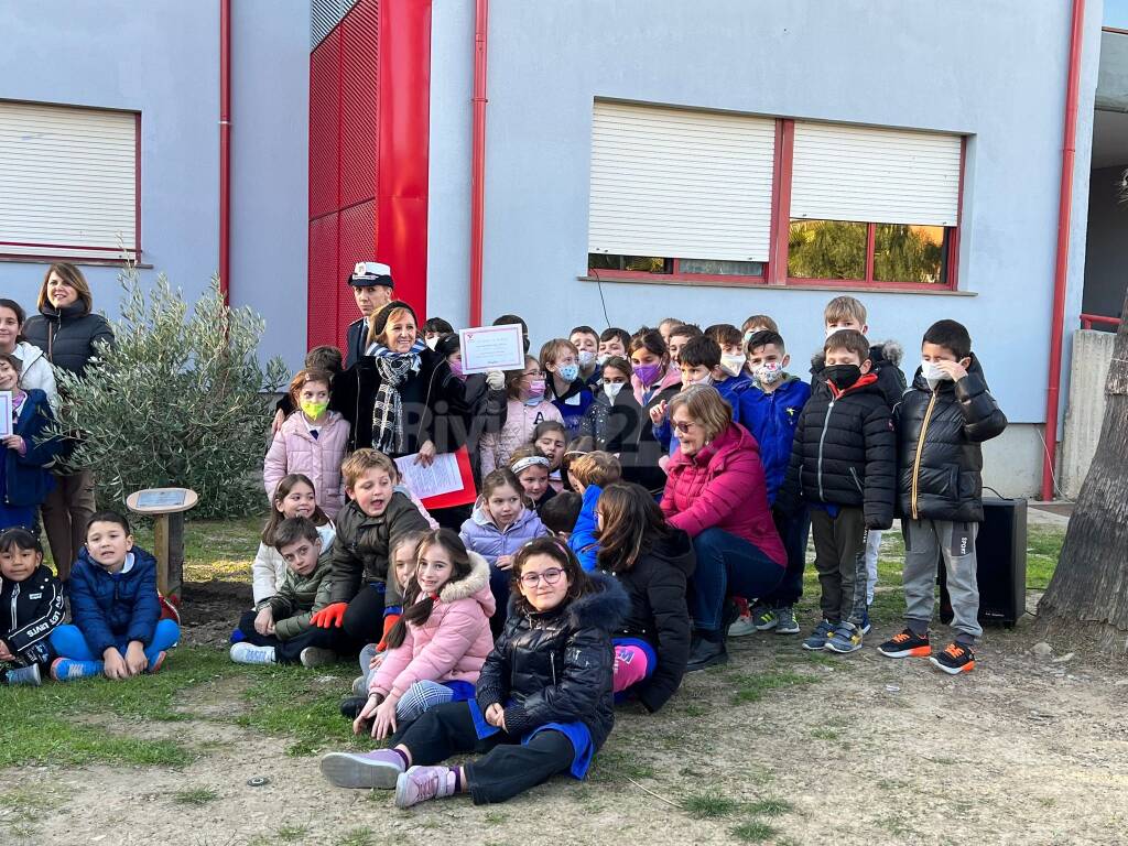 Scuola rodari bordighera albero memoria