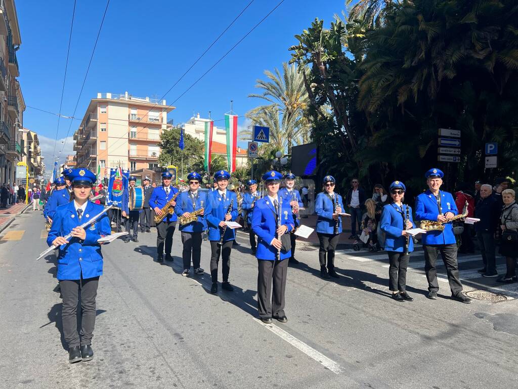 Bordighera celebra il 25 aprile, corteo e orazione al cippo dei partigiani