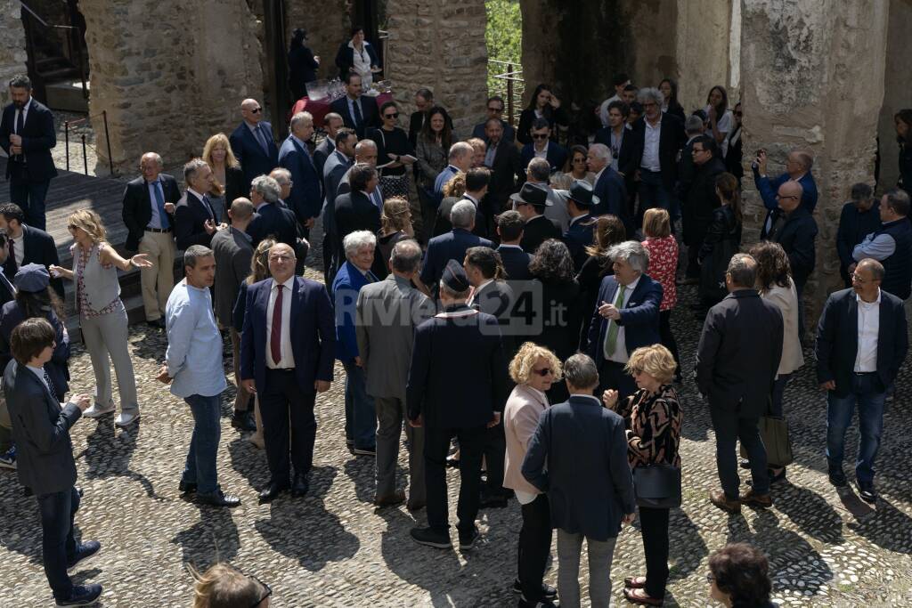 “500 Monaco Dolceacqua", il principe Alberto II inaugura la mostra nel castello dei Doria