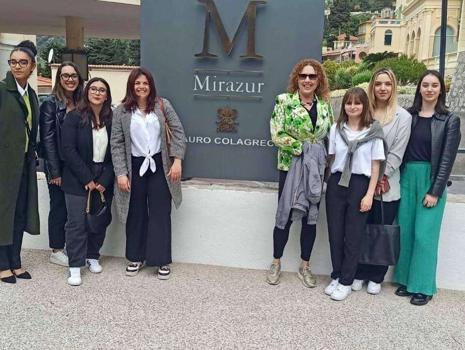 Allieve dell’istituto Ruffini di Imperia in visita didattica al Mirazur di Mauro Colagreco