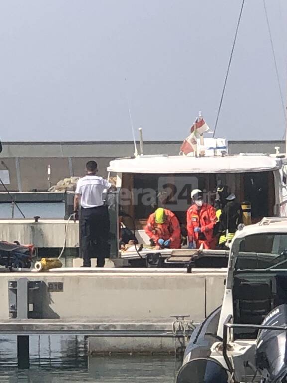 Fiamme su una barca nel porto di Ventimiglia, ma è un’esercitazione