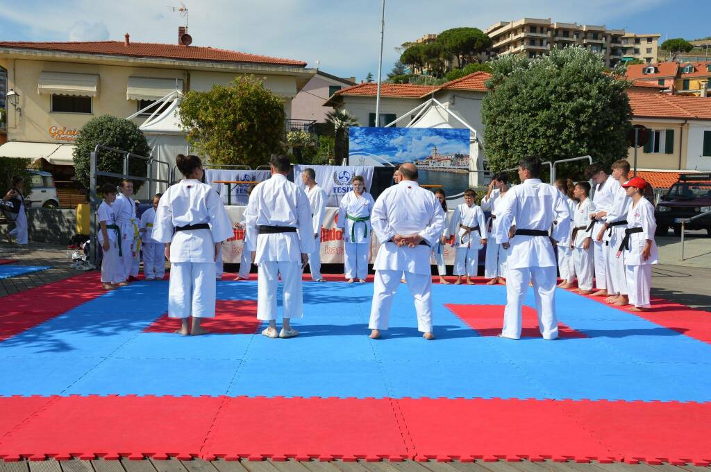 Santo Stefano al Mare, “Karateggiando insieme” con il Fudoshin Karate