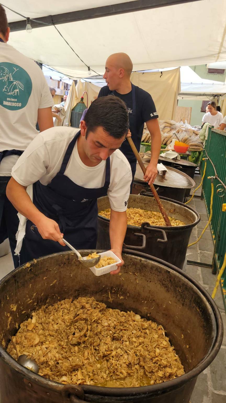 Al via 51 Festival dello Stoccafisso alla Badalucchese: le vie del paese piene di turisti e visitatori da tutta la Valle Argentina