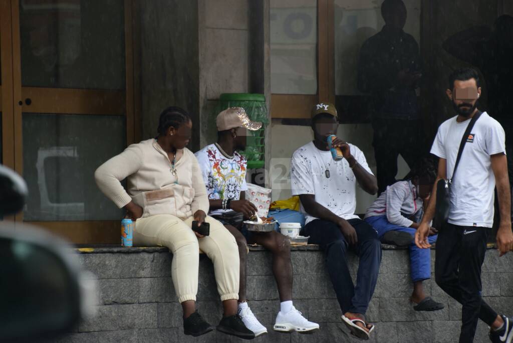 Emergenza migranti, alla Caritas di Ventimiglia distribuiti 180 pasti: aumentano i respingimenti