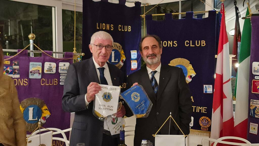 Quasi cento persone e quattro diversi Lions Club per la cena degli auguri 2023