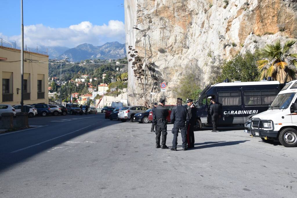 Ventimiglia, confine presidiato per l’arrivo degli agricoltori ma la protesta resta in Francia