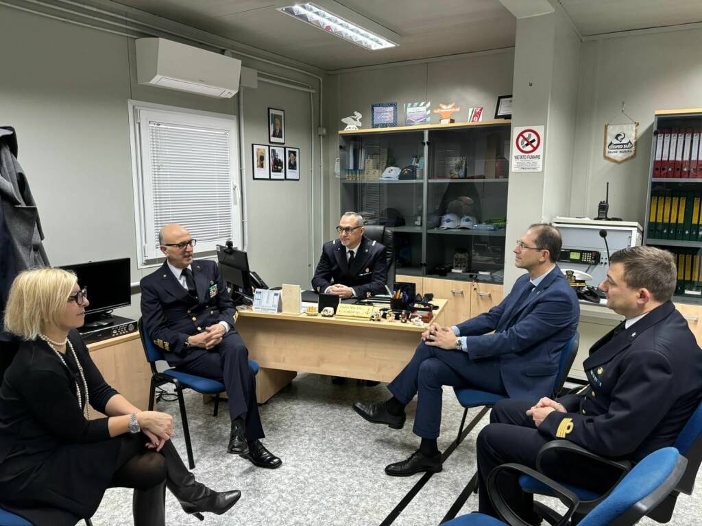 L’ammiraglio Carlone incontra il Sindaco di Diano Marina