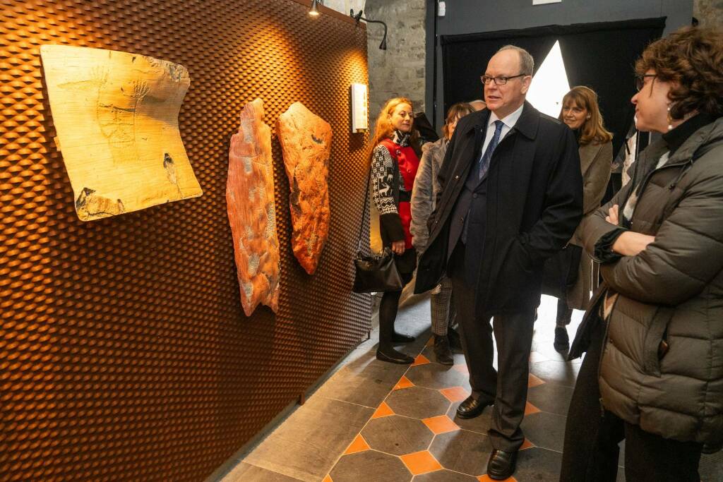 Il Principe Alberto di Monaco in visita a Dolceacqua per la mostra “Un Château en fête”