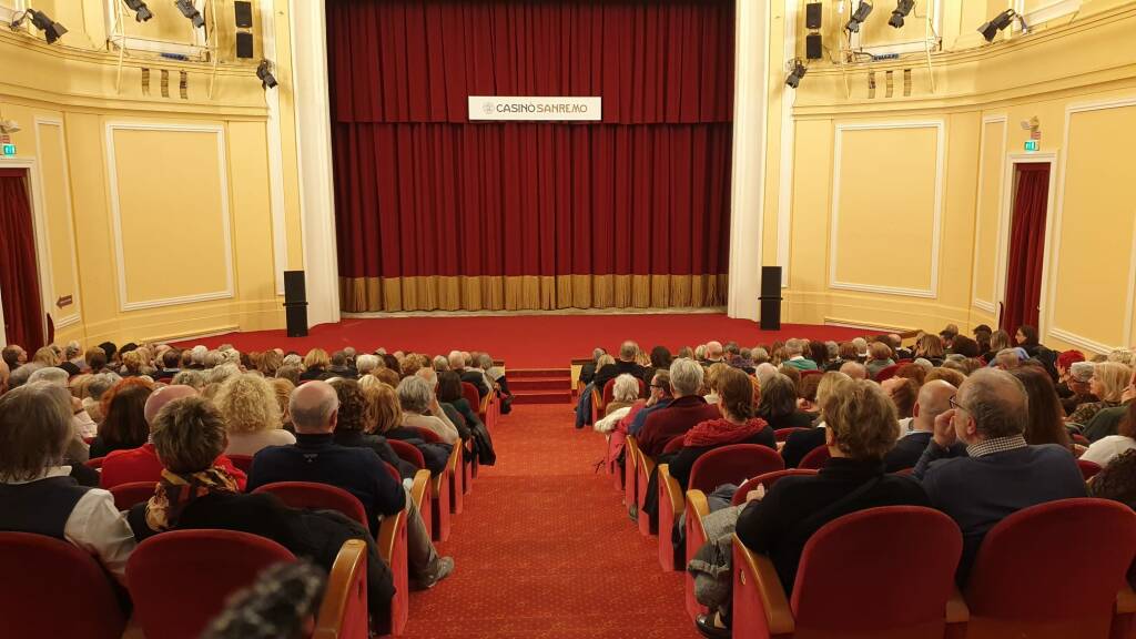 Cyberbullismo, la legge, il cuore, la mente al Teatro del Casinò Municipale a cura dei Giovani Di Croce Rossa, comitato di Sanremo