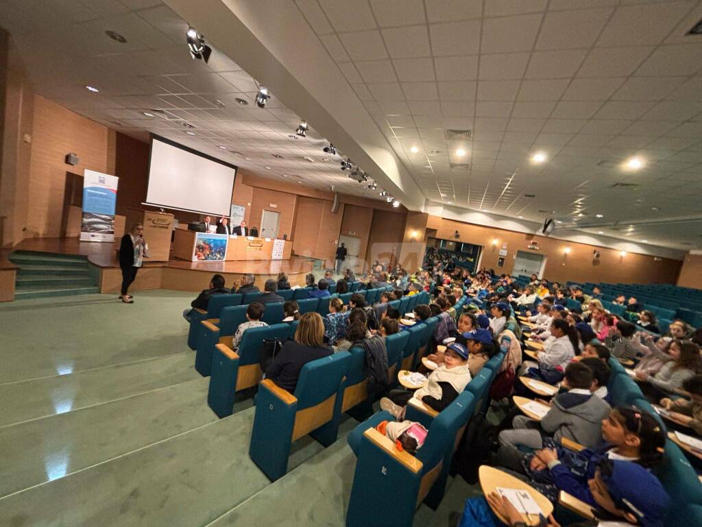 Imperia, a scuola di mare. Gli studenti della provincia di Imperia in Camera di Commercio