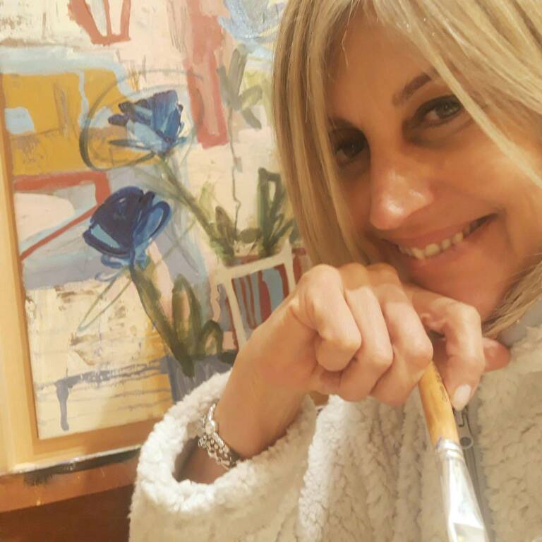 riviera24 - "Regina di Fiori", la mostra dell'artista sanremese Sabrina "Saskia" Massa