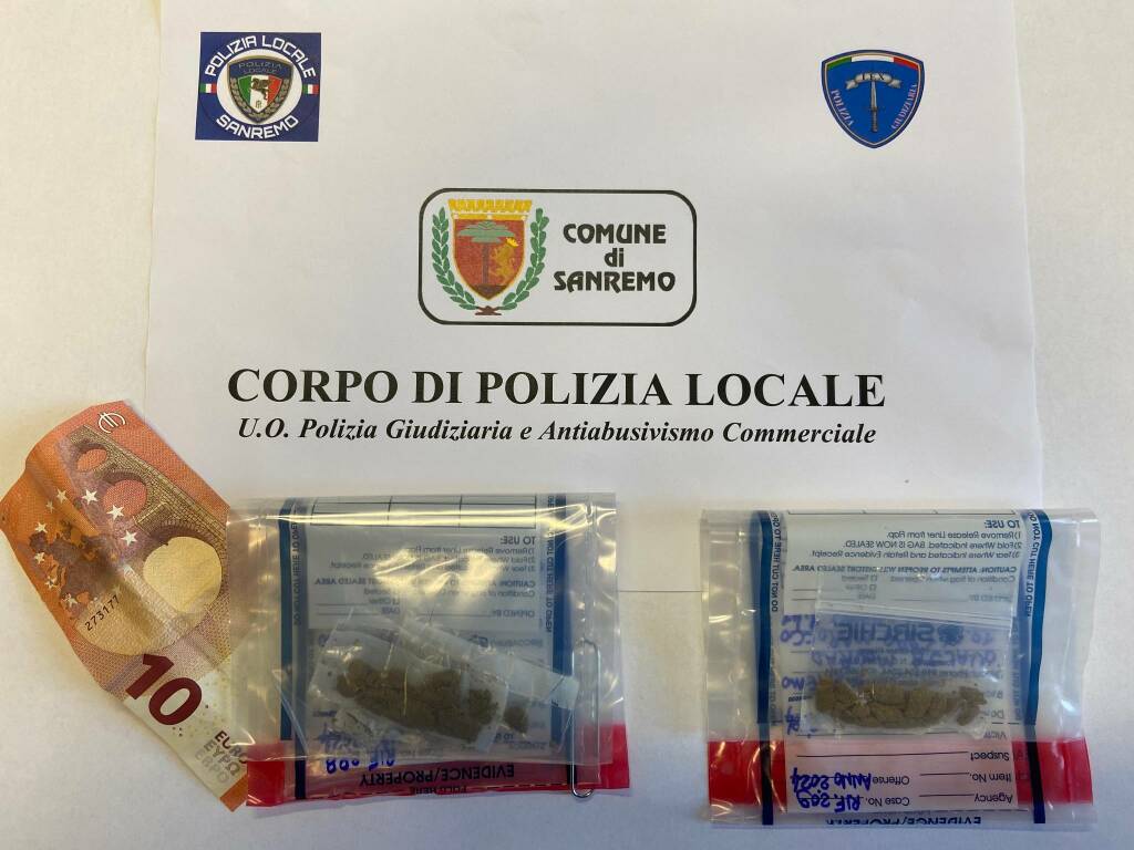 spaccio polizia municipale Sanremo