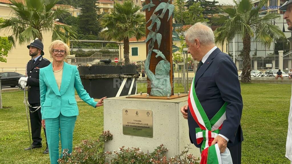 Imperia, intitolato monumento ai caduti nelle missioni di pace all’estero