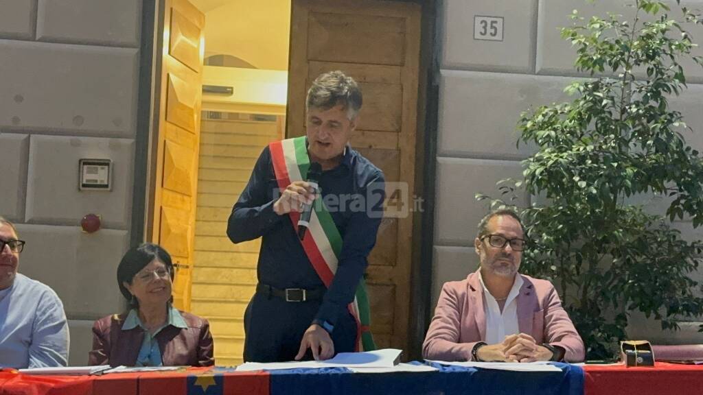 primo consiglio comunale camporosso