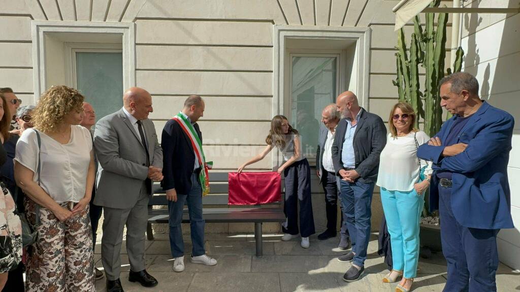 Ventimiglia omaggia Oriana Fallaci, alla giornalista dedicata una panchina