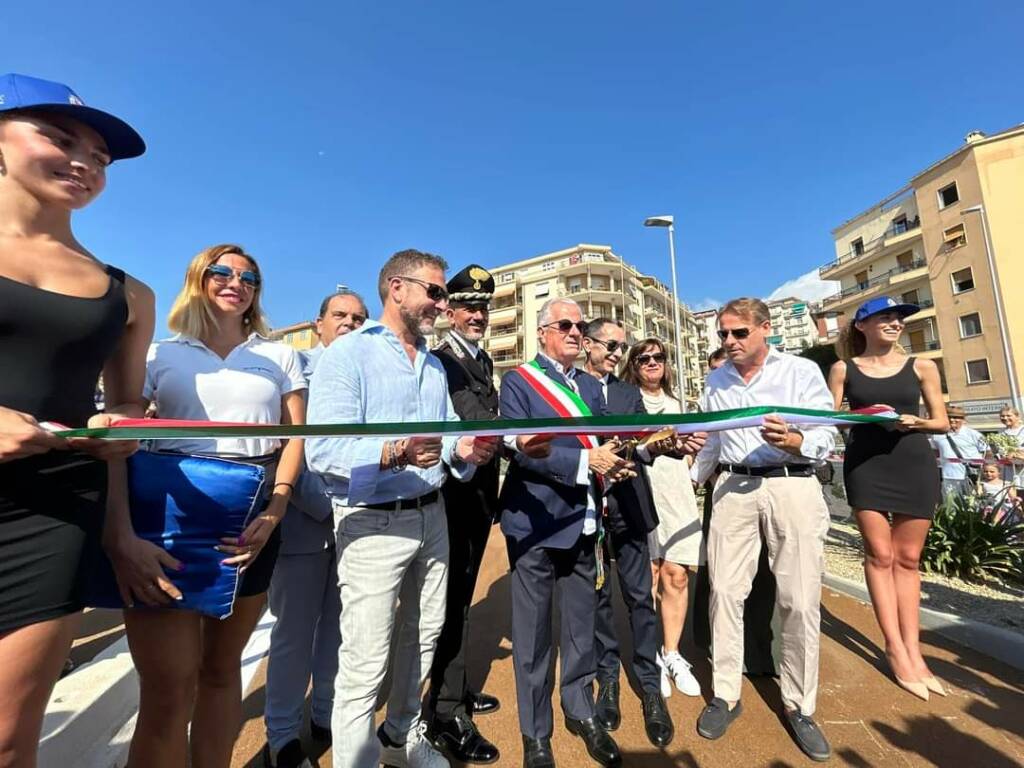 Inaugurazione tratto di ciclabile a Imperia