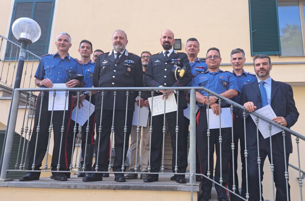 Il colonnello Morganti consegna le onorificenze ai carabinieri del comando provinciale di Imperia