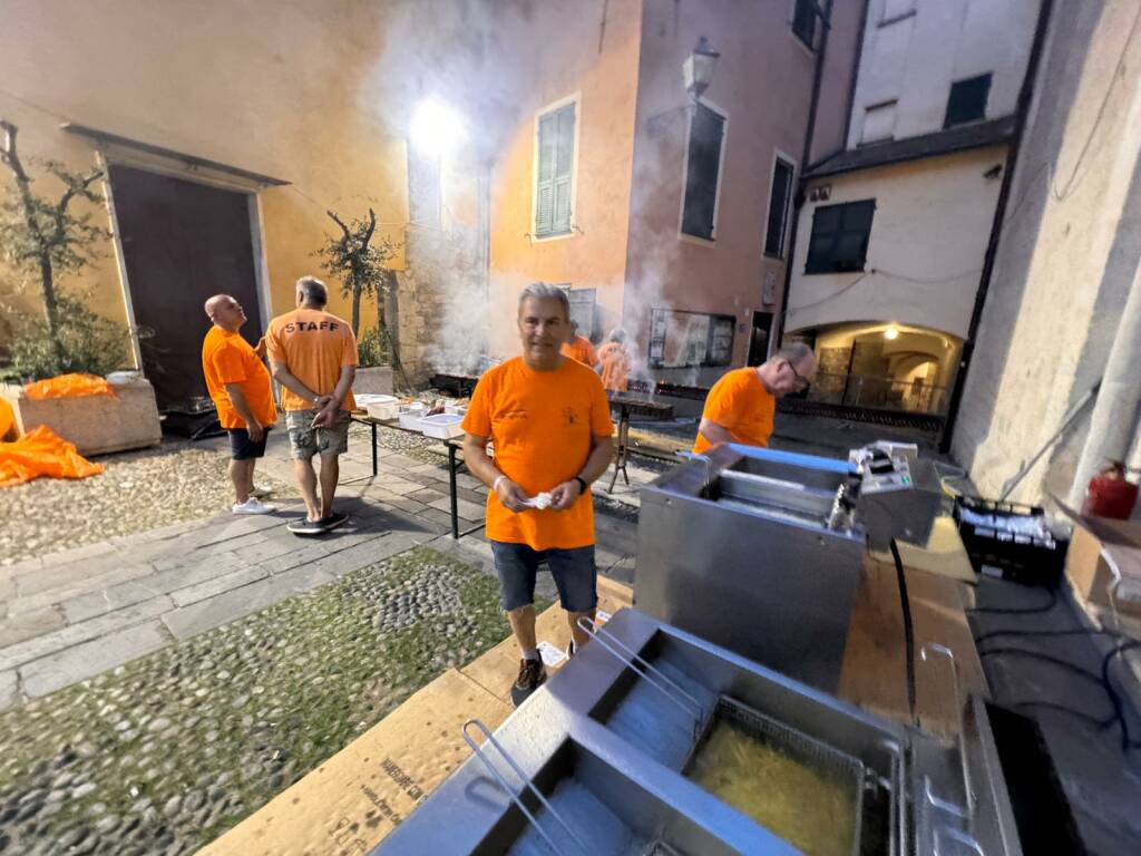 Sanremo, alta affluenza alla seconda serata di sagra in piazza San Siro