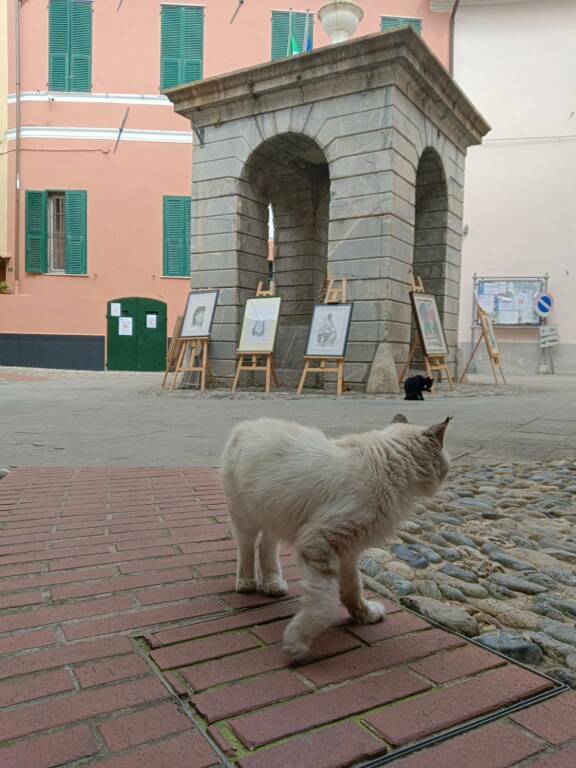 Civezza, estemporanea per le vie del borgo, fra arte e solidarietà