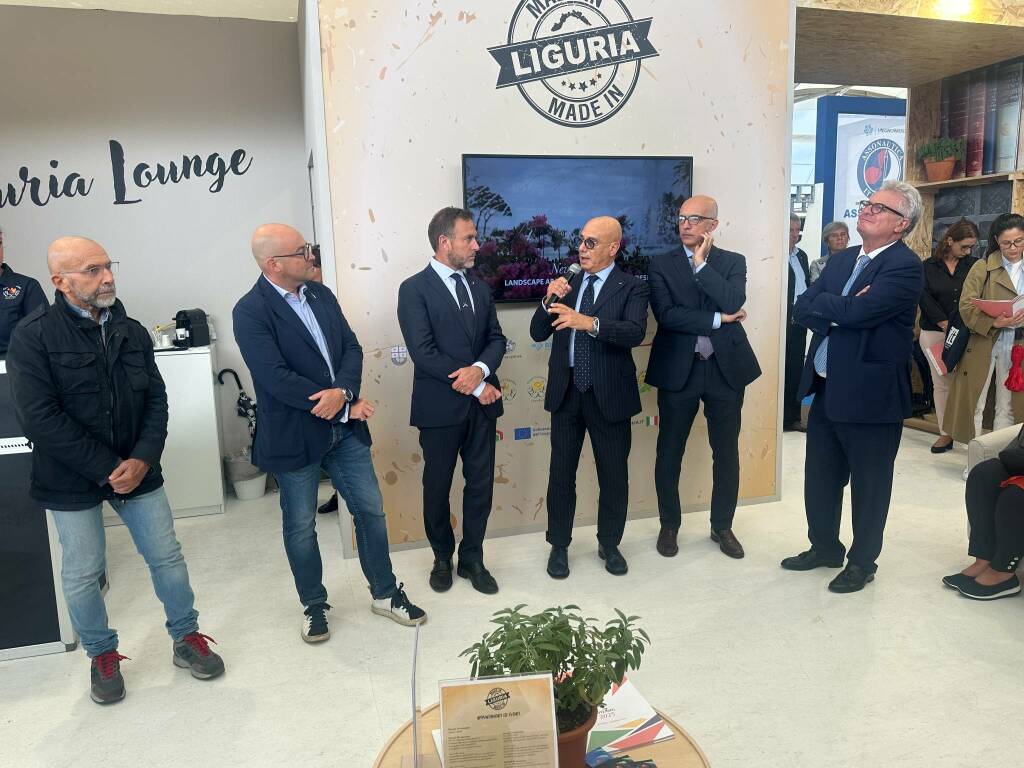 Presentata Euroflora 2025, Piana: «Punto di riferimento per settore con importanza straordinaria per la Liguria»