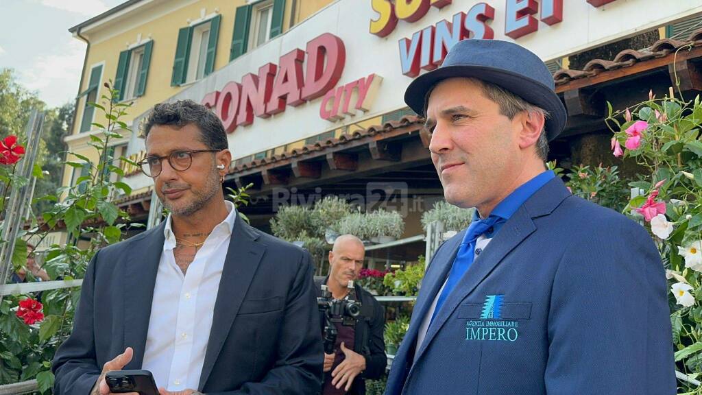 Ventimiglia, Fabrizio Corona al Conad di Latte