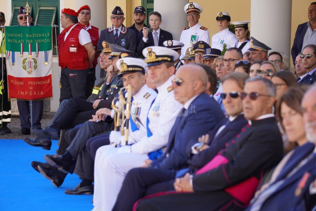 Passaggio di consegne in Capitaneria di Porto a Imperia, arriva il capitano di fregata Luigi Cuciniello